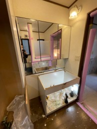 上質な空間を優雅に彩るラピシアカウンター　世田谷区H様邸